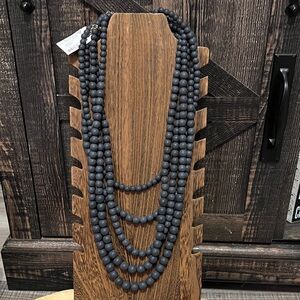 3/$18 Elegant Black Beaded Necklace Lot 117